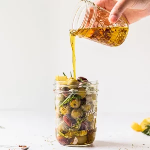 Oliwki w oliwie z ziołami (250g)